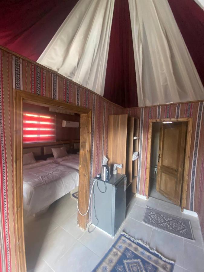 Omar Ali Luxury Camp Hotel วาดิรัม ภายนอก รูปภาพ
